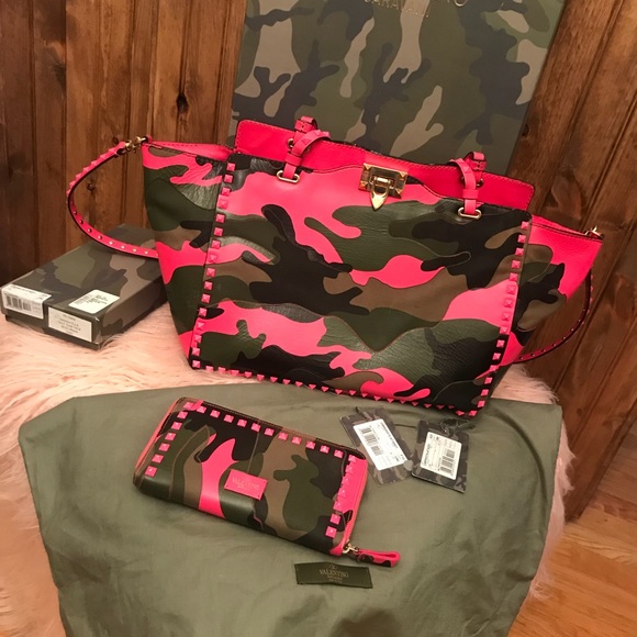 Valentino Handbags - SOLD❤️Valentino Rockstud camo Crossbody hot pink